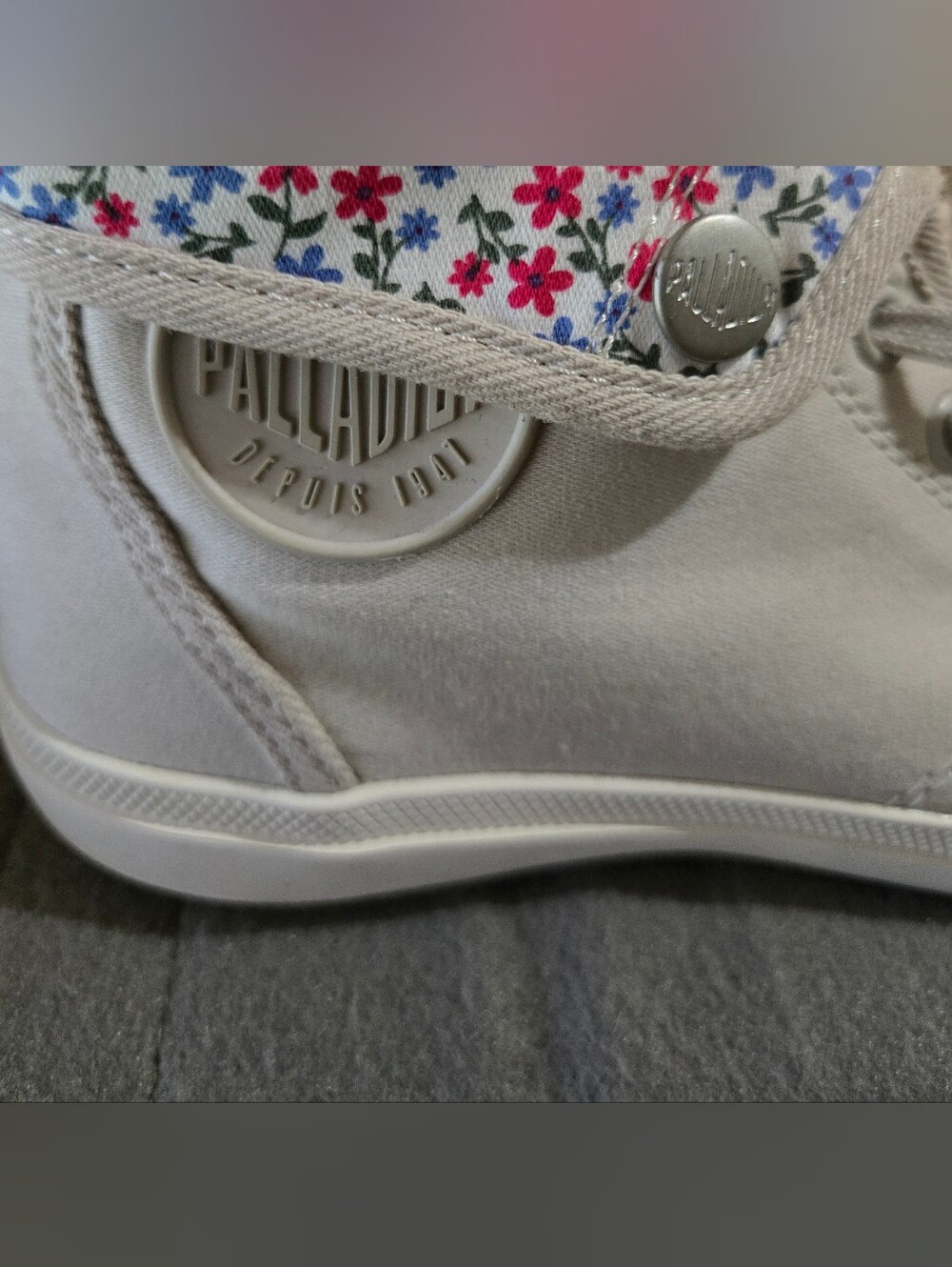 Palladium Women's Canvas Mid Top Sneakers Gray Floral Lining Lace Up Size 6.5 - Picture 2 of 8
